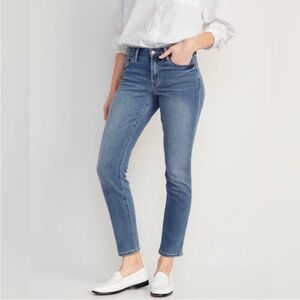 Old Navy STRAIGHT High Rise High Waisted Mom Jeans Straight Leg jeans size 12